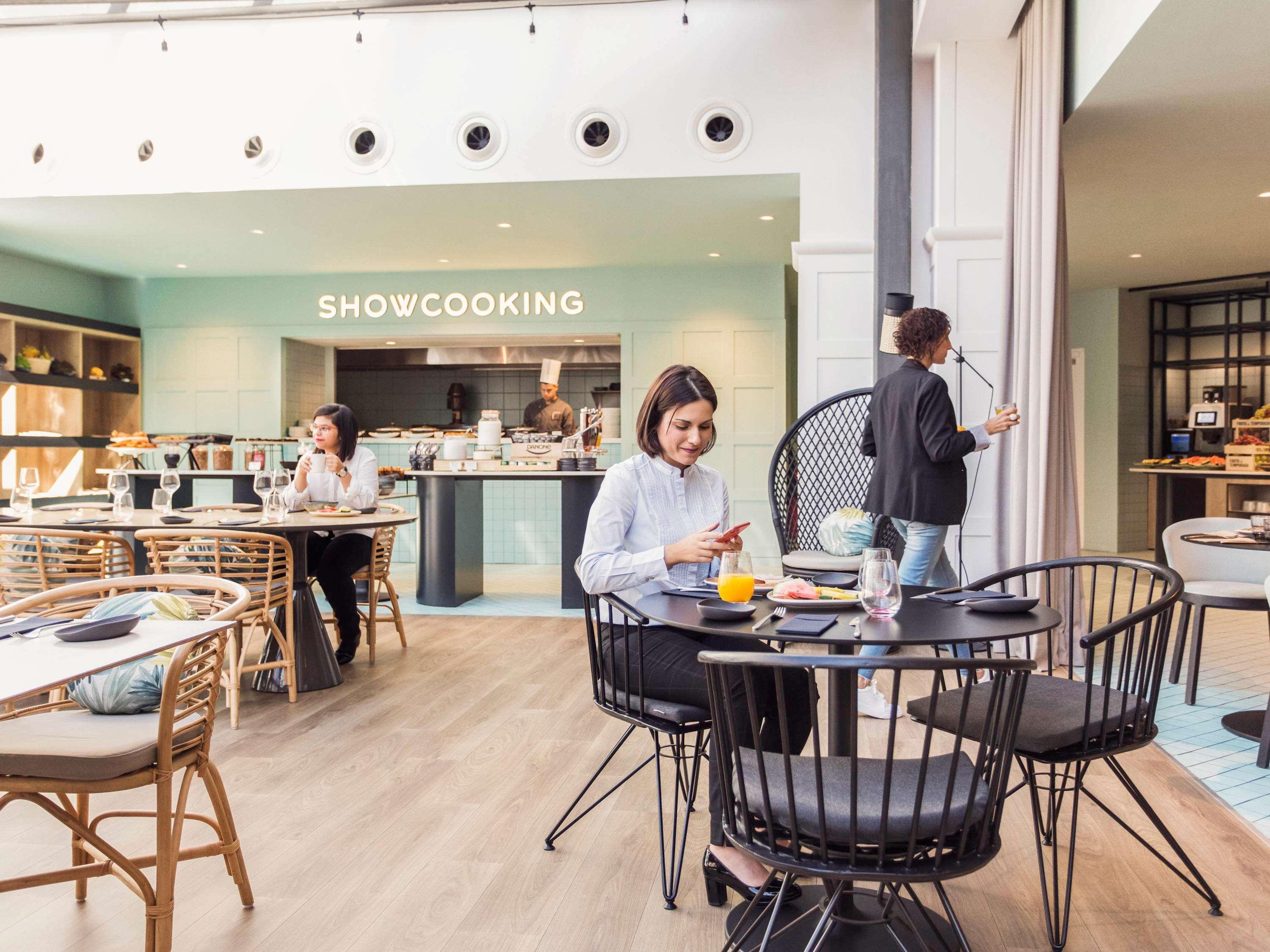 Novotel Campo De Las Naciones Madrid Ngoại thất bức ảnh